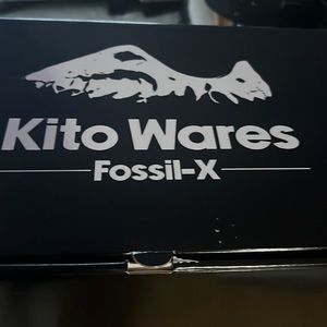 Selling kito wares slide